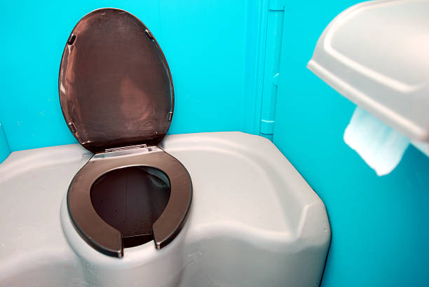 Best Luxury portable toilet rental  in Dell Rapids, SD
