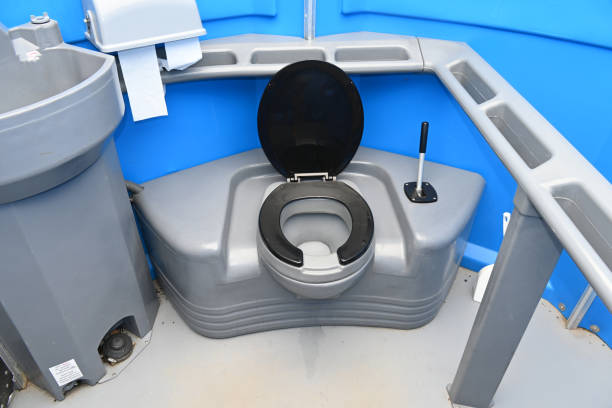 Best Porta potty rental near me  in Dell Rapids, SD
